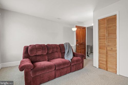 232 Walnut St, Lancaster PA  17602-2342 exterior