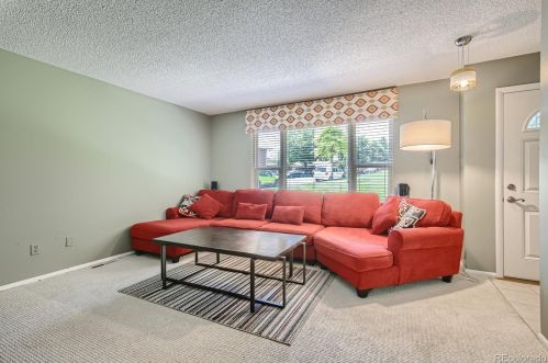 9061 Nassau Ave, Denver CO  80237-1916 exterior