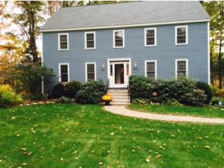 24 Village Brook Ln, Derry, NH 03038-4865