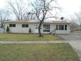405 Tanglewood Dr, Streamwood, IL 60107-1222