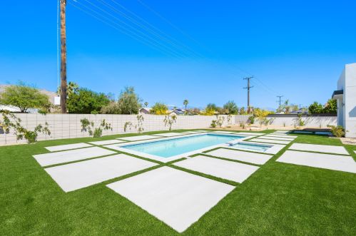 2200 Sunrise Way, Palm Springs, CA 92262-3454