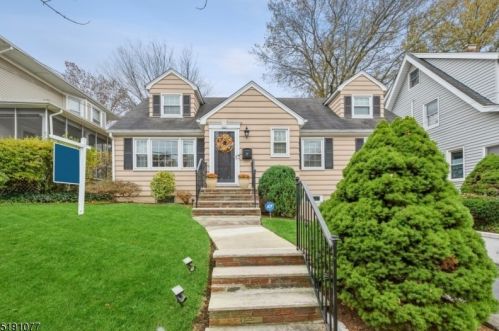 27 Evelyn Pl, Nutley, NJ 07110-2721