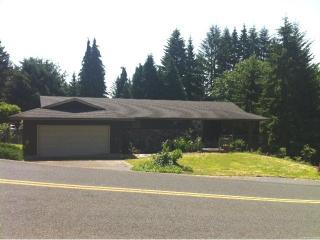 166 Monticello Dr, Longview, WA 98632-9543