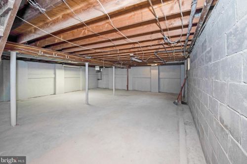 53 Bakun Way, Trenton NJ 08638-1507 exterior