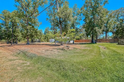 16723 Lk Cir, Conroe TX  77302-5343 exterior