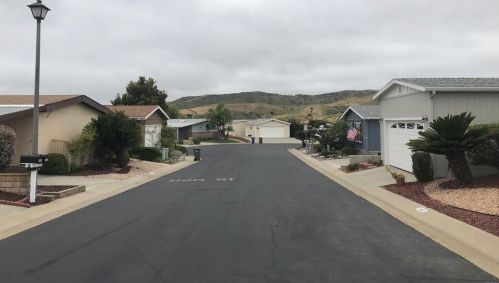 1449 Salem Ct, Oceanside, CA 92057-1810