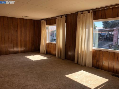 29463 Providence Way, Hayward, CA 94544-6415
