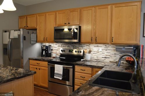 1888 Bluestem Ln, Saint Paul MN  55126-5018 exterior
