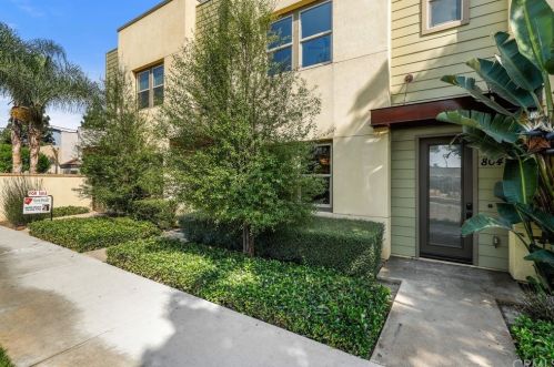 806 Santa Ana Blvd, Santa Ana CA 92701-3962 exterior