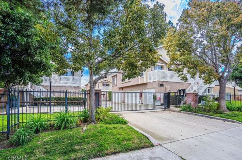 245 Mountain View St, Santa Ana CA 92703-4010 exterior