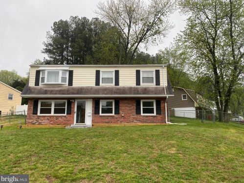 13106 Haddock Rd, Woodbridge, VA 22193-5248