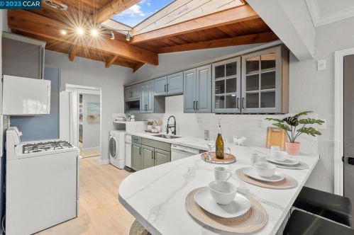 2248 Huron Dr, Concord CA  94519-2033 exterior