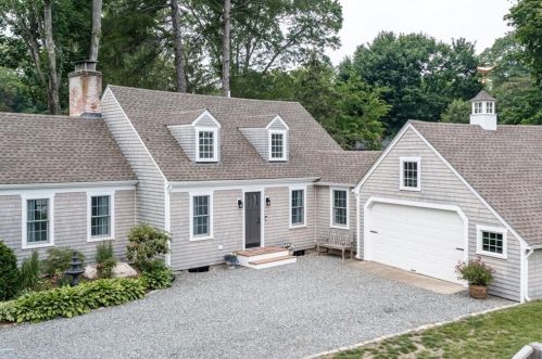 15 Harwood Rd, Warwick, RI 02818-4022