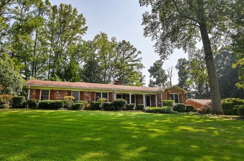 3446 Hazelwood Dr, Atlanta GA  30345-2145 exterior