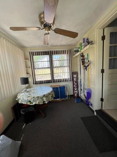 44 Wainwright St, Providence, RI 02908-1422