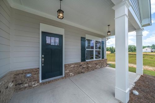 4324 Links Blvd, Jefferson GA  30549-8825 exterior