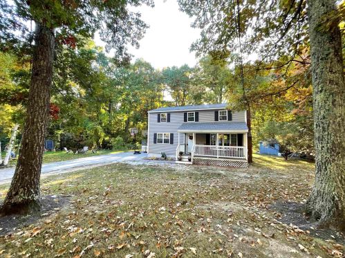 17 Birch Ln, Pelham, NH 03076-3504