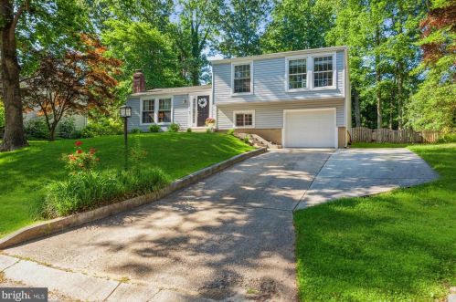 523 Augusta Dr, Arnold, MD 21012-2049