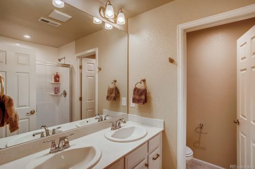 15957 Otero Ave, Englewood CO 80112 exterior