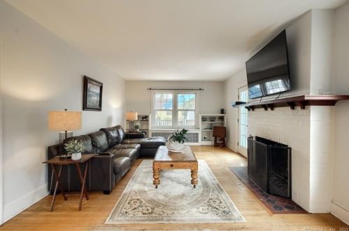 108 Main St, Hartford, CT 06109-3126
