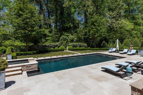 3994 Emma Ln, Atlanta GA  30342-3835 exterior