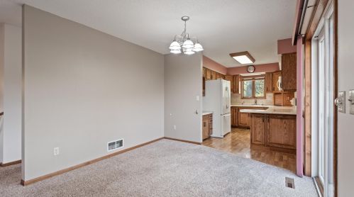 2242 Grospoint Ave, Saint Paul MN  55128-4402 exterior