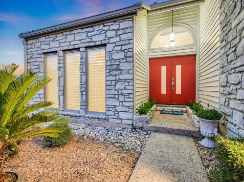 4801 Fern Holw, Austin, TX 78731-3604