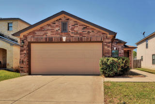 2422 Mccook Dr, Georgetown TX  78626-8153 exterior