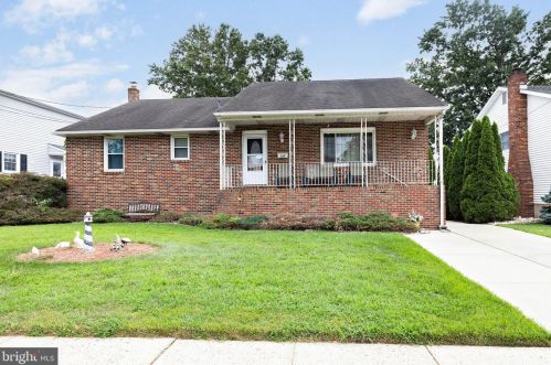 338 Oakland Ave, Gloucester, NJ 08031-2710