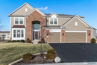 3518 Langston Ln, Carpentersville, IL 60110-3466