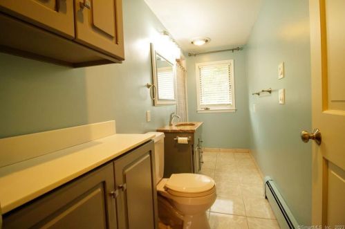 32 Laurel St, Southington CT  06489-1226 exterior