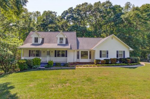 396 Wynn Dr, Hampton, GA 30228-2800