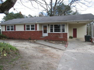 322 Bledsoe St, Carrollton, GA 30117-4016