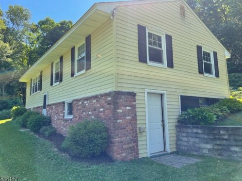 311 Main St, Sparta, NJ 07871-3611