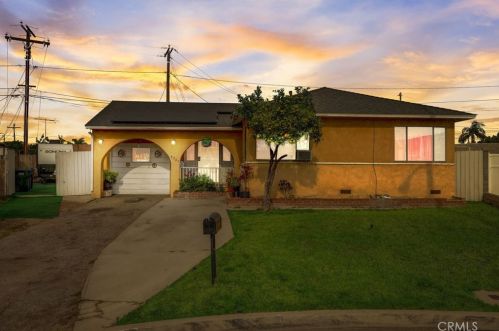 4541 Maris Ave, Pico Rivera, CA 90660-1913