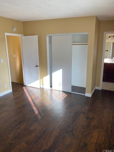 12924 Roselle Ave, Hawthorne CA  90250-5364 exterior