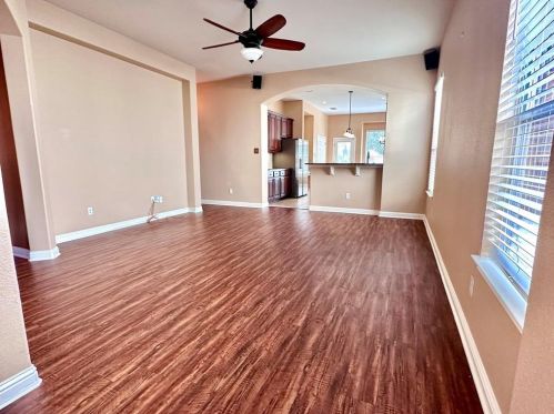 10200 Channel Island Dr, Austin TX  78747-2697 exterior