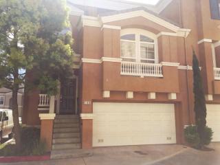 190 Rainbow Pl, Milpitas, CA 95035-8749