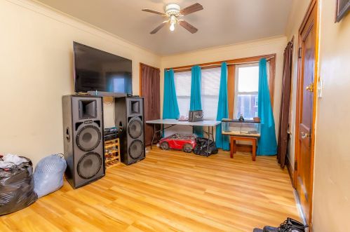5808 26th St, Chicago, IL 60804-3201