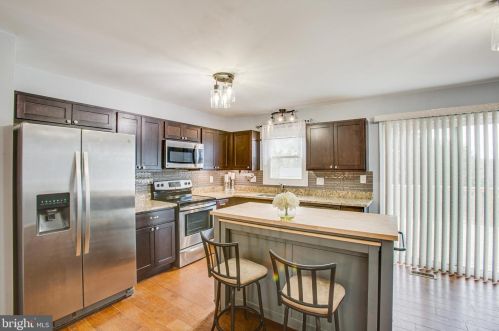 6900 Ridge Way Dr, Fredericksburg, VA 22407-6276