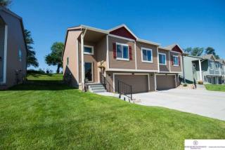 14233 Wood Valley Dr, Omaha, NE 68142-2113