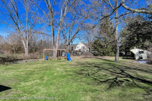 4 Marvin Rd, Middletown NJ 07748-2814 exterior