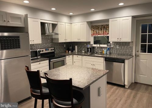 601 Sandra Dr, Browns Mills, NJ 08015-3769