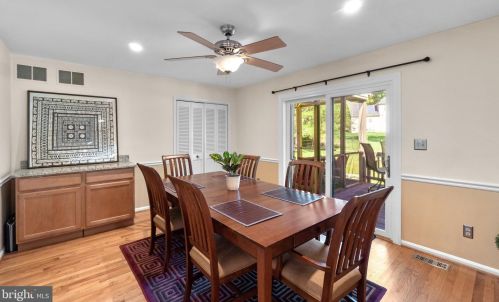 15025 Snowden Dr, Silver Spring MD 20905-5663 exterior