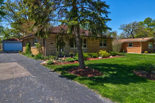 260 Miner St, Bensenville, IL 60106-2609