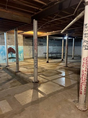 702 Timber Cv Dr, Taylor Lake Village TX 77586-4617 exterior