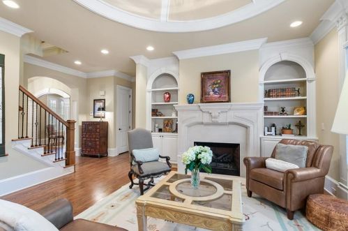 5850 Garber Dr, Atlanta GA  30328-5151 exterior