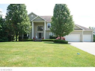 29490 Woodall Dr, Cleveland, OH 44139-6906