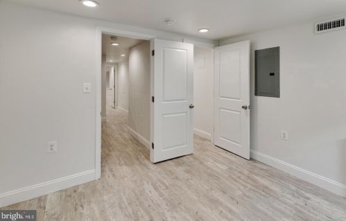 2144 8th St, Philadelphia PA  19122-1312 exterior