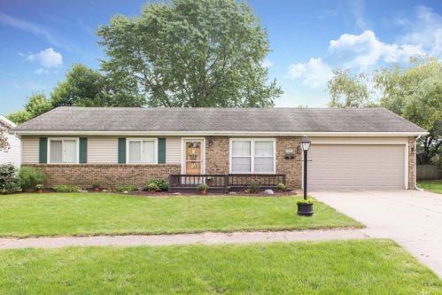 626 Emmert Dr, Sycamore, IL 60178-2018